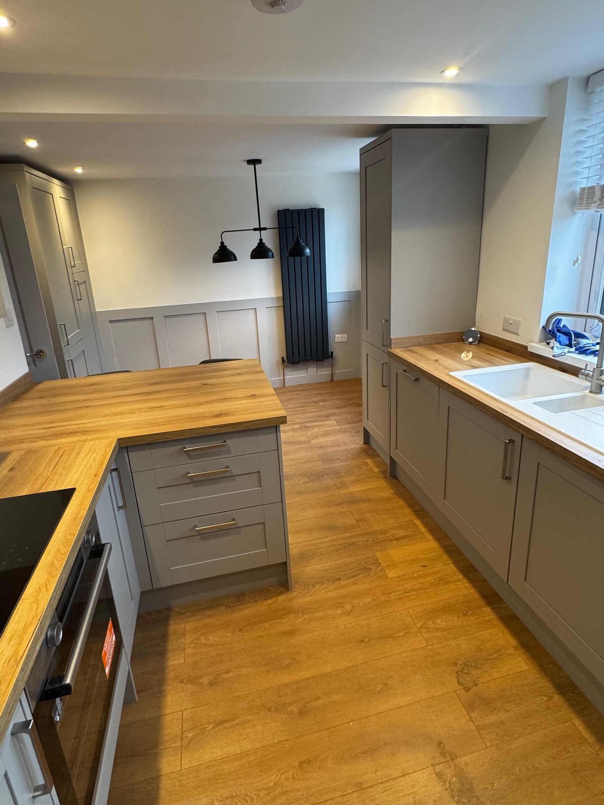 Kitchen refurbishment with wood effect worktop